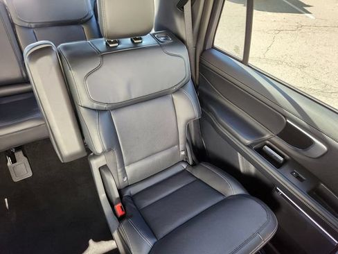 New 2027 Ford Expedition Platinum w/ Stealth Performance Package AWD/4WD image 15
