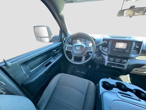 Used 2024 RAM 2500 Tradesman w/ Chrome Appearance Group image 20