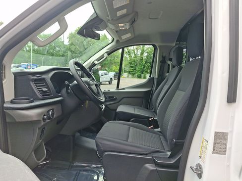 Used 2024 Ford Transit 250 Low Roof w/ Exterior Upgrade Package RWD image 15