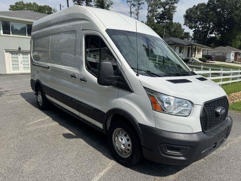 Used 2022 Ford Transit 250 148 High Roof AWD image 2