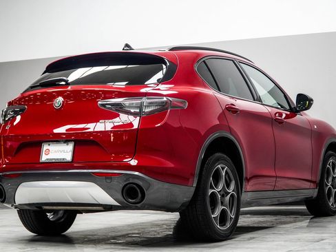 Used 2024 Alfa Romeo Stelvio Ti AWD/4WD image 12
