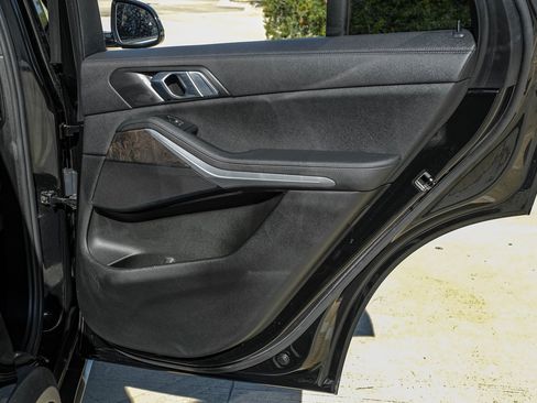 Used 2021 BMW X5 xDrive40i w/ Convenience Package image 40