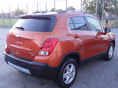 Used 2015 Chevrolet Trax LT w/ LT Plus Package AWD/4WD image 3