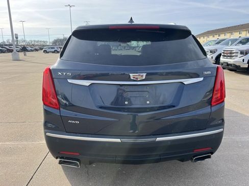 Used 2018 Cadillac XT5 Luxury w/ Driver Awareness Package image 4