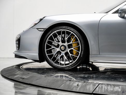 Used 2015 Porsche 911 Turbo S image 82
