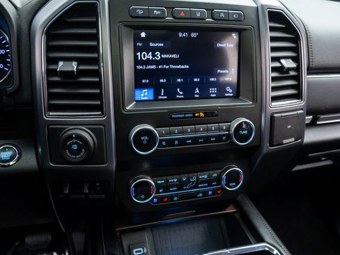 Used 2019 Ford Expedition Platinum image 24