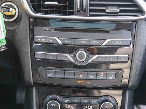 Used 2019 INFINITI QX30 w/ Cargo Package FWD image 15