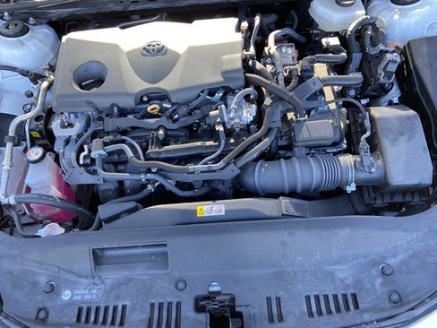 Used 2025 Toyota Camry SE image 26