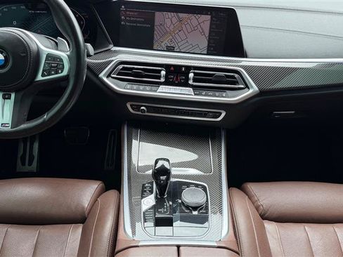 Used 2022 BMW X5 M50i AWD/4WD image 29