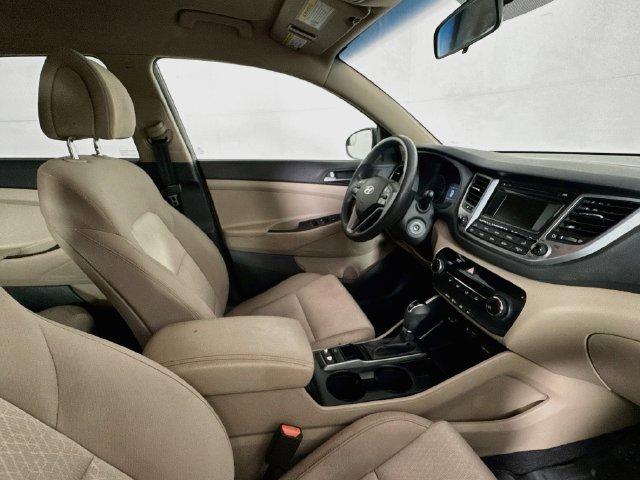 Used 2016 Hyundai Tucson SE w/ Option Group 02 FWD image 25