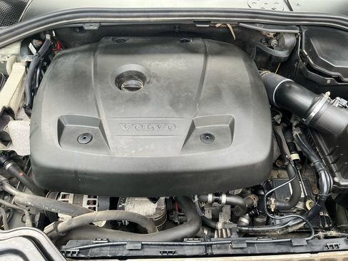 Used 2018 Volvo V60 T5 Cross Country w/ Convenience Package image 29