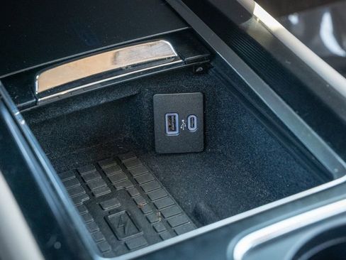 Used 2023 Lincoln Corsair Reserve w/ Equipment Group 201A image 24