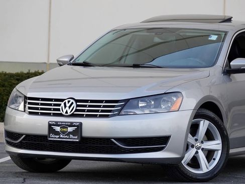 Used 2012 Volkswagen Passat TDI SE FWD image 2