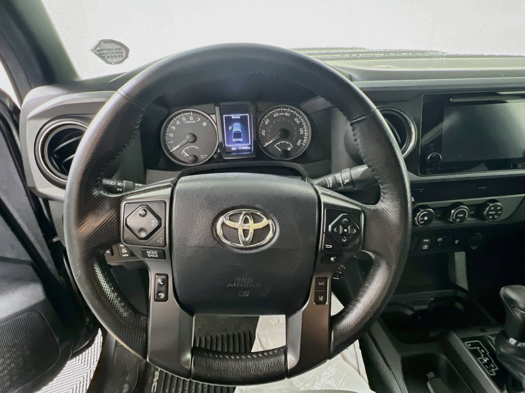 Used 2019 Toyota Tacoma TRD Sport AWD/4WD image 17