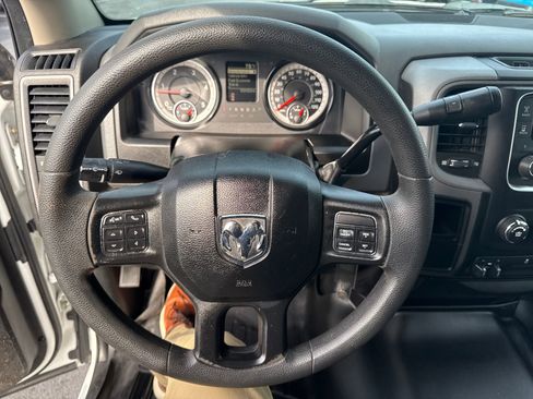 Used 2018 RAM 3500 Tradesman image 16