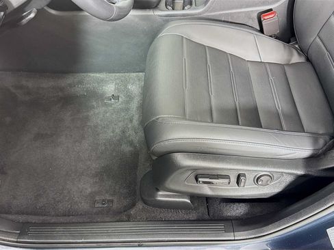 Used 2024 Honda CR-V EX-L image 18