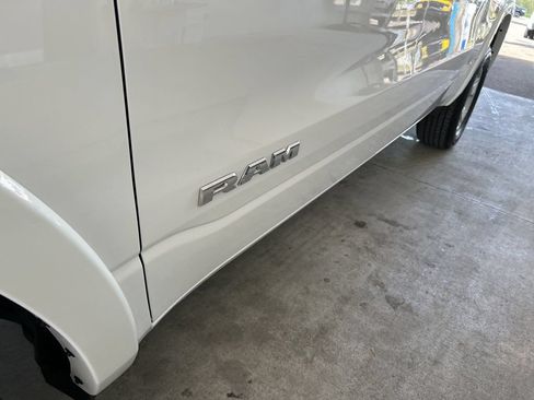 Used 2025 RAM 1500 Big Horn AWD/4WD image 16
