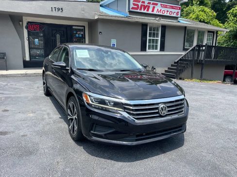 Used 2021 Volkswagen Passat 2.0T SE FWD image 4