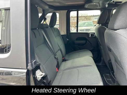 Used 2024 Jeep Wrangler Unlimited w/ Convenience Group image 29