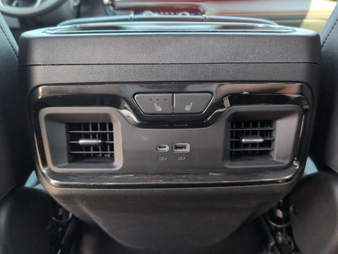 Used 2024 GMC Sierra 2500 AT4 w/ AT4 Premium Plus Package AWD/4WD image 27