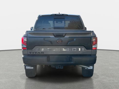 Used 2024 Nissan Titan PRO-4X w/ Pro-4x Convenience Package image 6