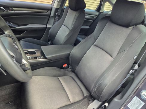 Used 2021 Honda Accord Sedan image 8