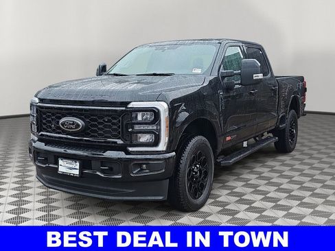 New 2026 Ford F250 Lariat w/ Black Appearance Package AWD/4WD image 7