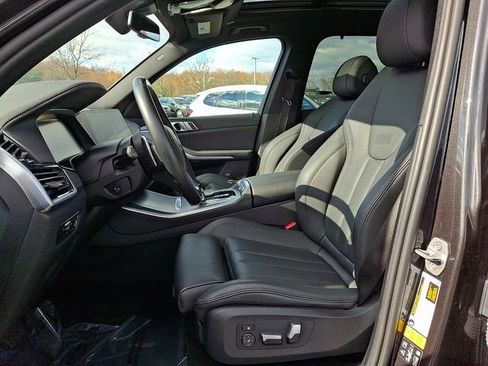 Certified 2022 BMW X5 xDrive40i w/ Parking Assistance Package image 15