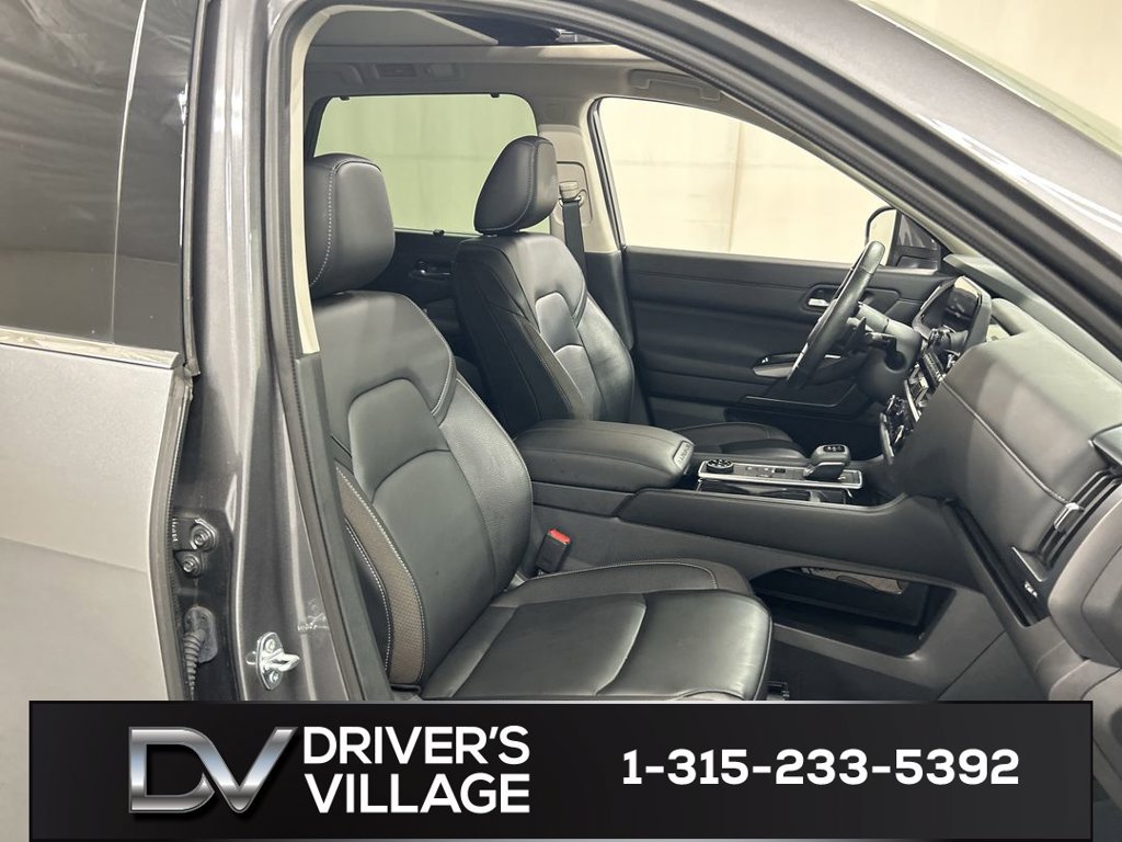 Used 2024 Nissan Pathfinder SL w/ SL Premium Package AWD/4WD image 24