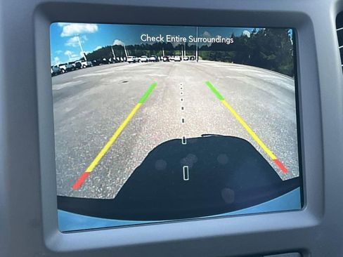 Used 2023 Jeep Cherokee Altitude Lux image 15