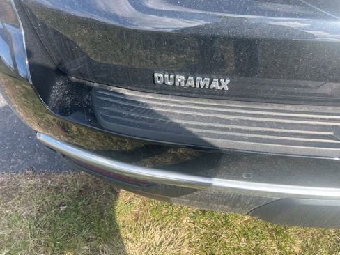 Used 2024 Chevrolet Tahoe High Country image 5