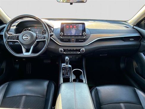 Certified 2024 Nissan Altima 2.5 SR image 16