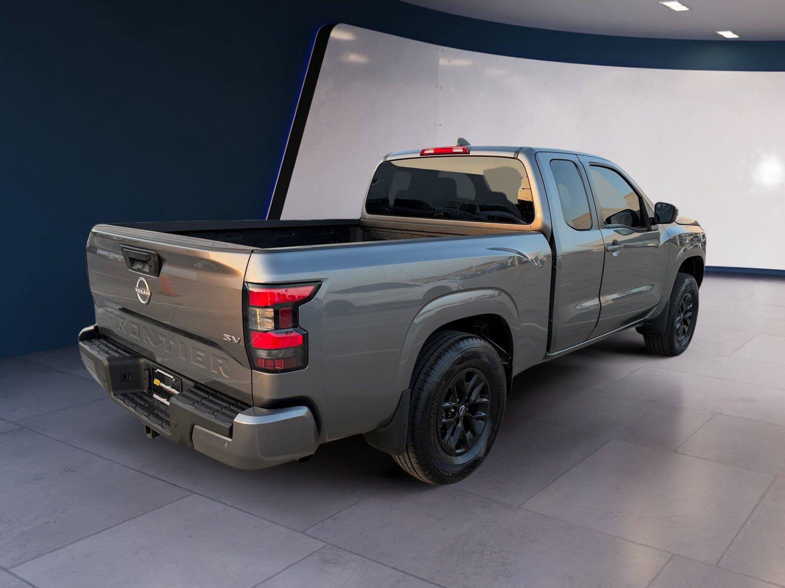 Used 2024 Nissan Frontier SV w/ Technology Package RWD image 5