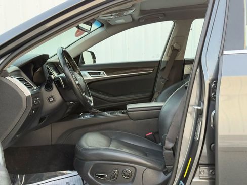 Used 2018 Genesis G80 3.8 w/ Option Group 02 image 9