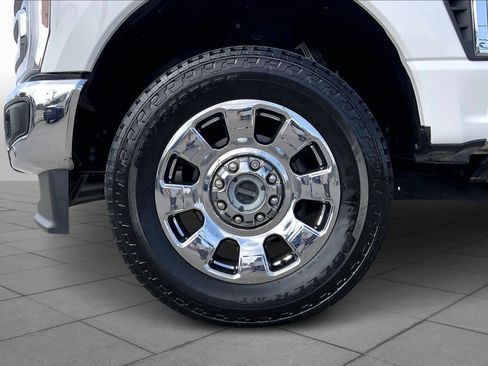 Used 2024 Ford F250 King Ranch w/ Chrome Package image 9
