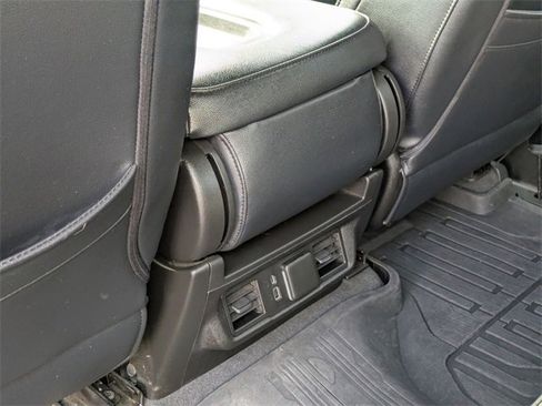 Used 2022 GMC Sierra 1500 Elevation image 29