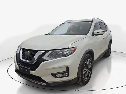 Used 2019 Nissan Rogue SV w/ Premium Package AWD/4WD image 10