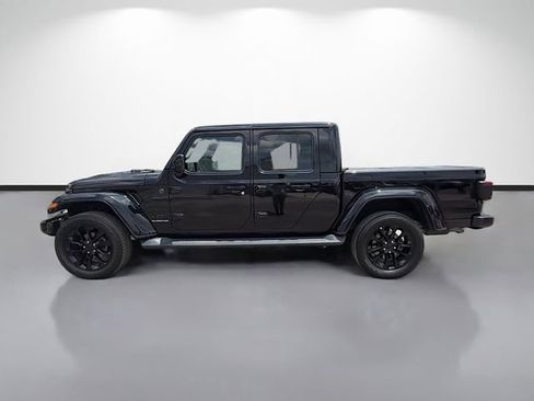 Used 2021 Jeep Gladiator Overland AWD/4WD image 6