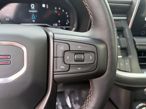 Used 2022 GMC Yukon AT4 AWD/4WD image 23
