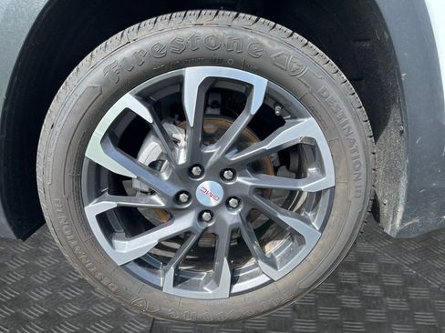 Certified 2022 GMC Terrain SLT AWD/4WD image 14