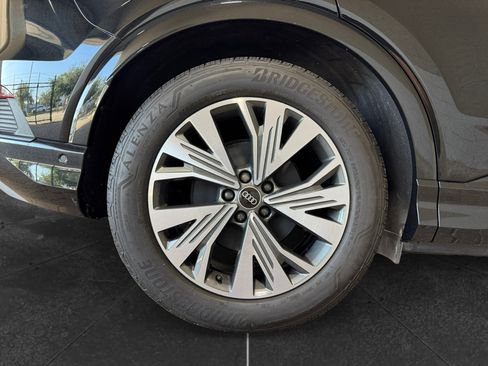 Used 2023 Audi Q4 e-tron Premium Plus w/ Premium Plus RWD image 35