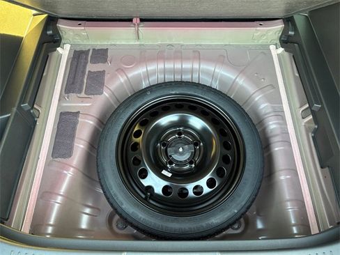 New 2026 Chevrolet Trax RS w/ Sunroof Package image 29