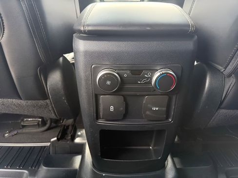 Used 2021 Ford Explorer XLT w/ Equipment Group 202A AWD/4WD image 14