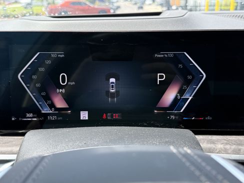 Used 2023 BMW X7 xDrive40i w/ Premium Package AWD/4WD image 13