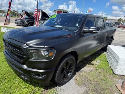 Used 2022 RAM 1500 Big Horn AWD/4WD image 3