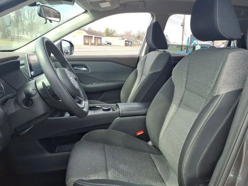 Used 2021 Nissan Rogue SV image 26