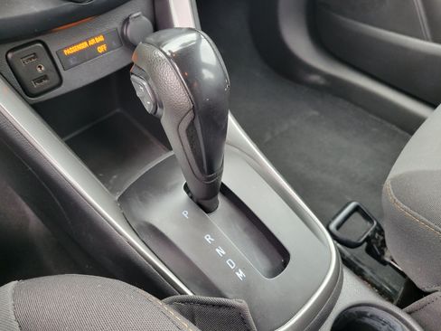 Used 2019 Chevrolet Trax LS FWD image 19