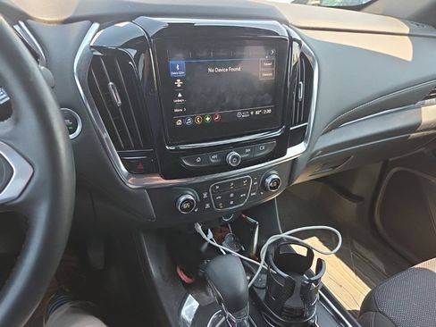 Used 2023 Chevrolet Traverse LT FWD image 13