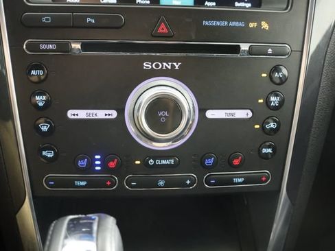 Used 2018 Ford Explorer Sport w/ Equipment Group 401A AWD/4WD image 15