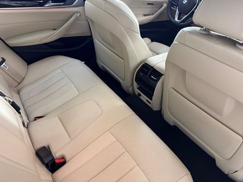 Used 2023 BMW 530i w/ Convenience Package RWD image 32